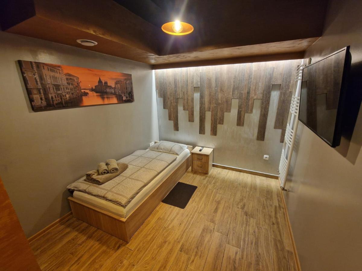 Apartmani New York Nova Gradiska Dış mekan fotoğraf